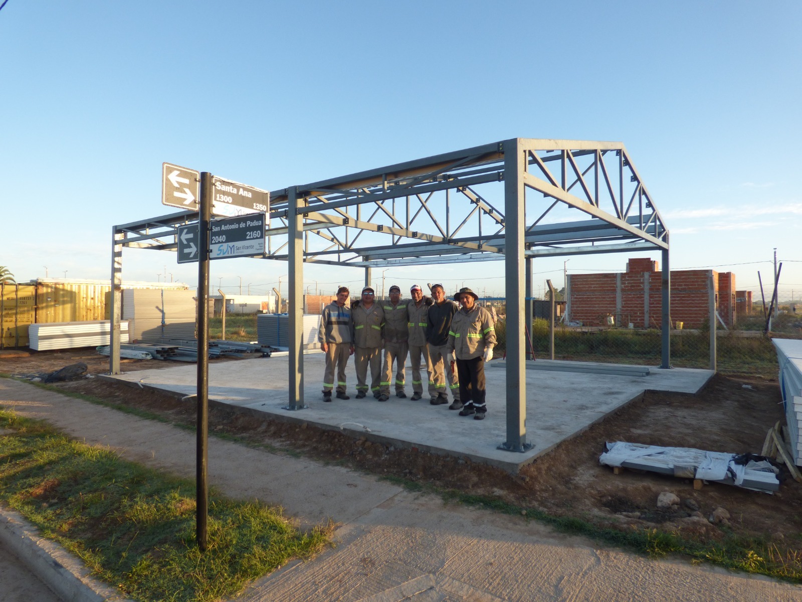Cooperar 7 de Mayo y la mutual Aguas Claras unieron fuerzas para construir viviendas en San Vicente